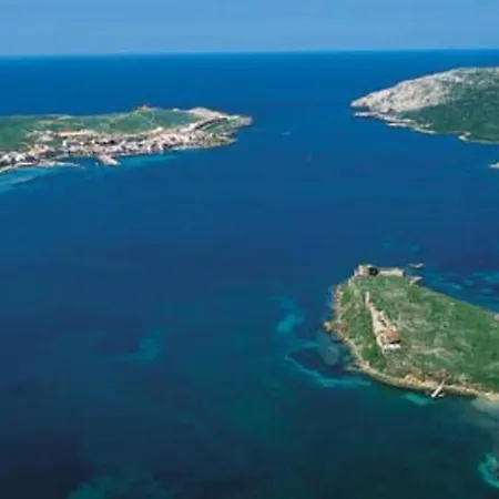 4 Bedrooms Property At Fornells 100 M Away From The Beach With Shared Pool And Wifi Fornells (Menorca)