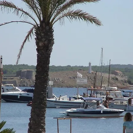 Hébergement de vacances 4 Bedrooms Property At Fornells 100 M Away From The Beach With Shared Pool And Wifi Fornells (Menorca)